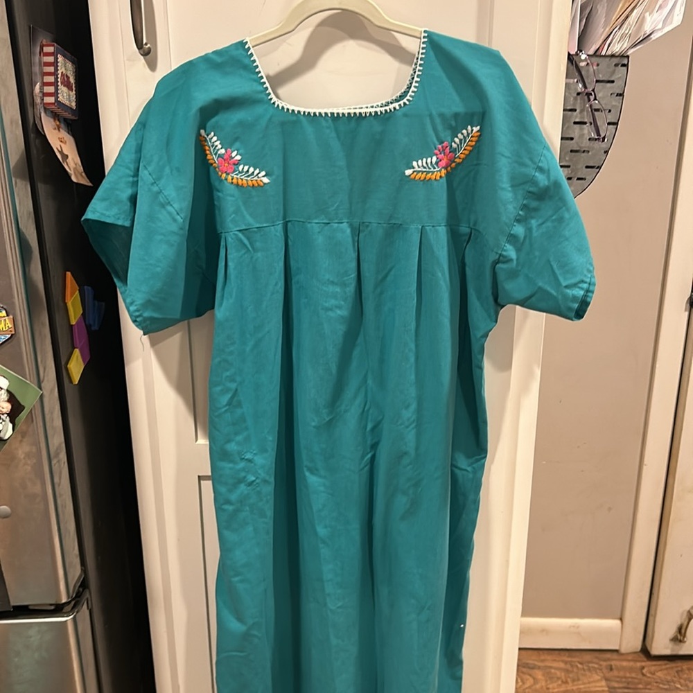 Homemade embroidered dress - Picture 13 of 16